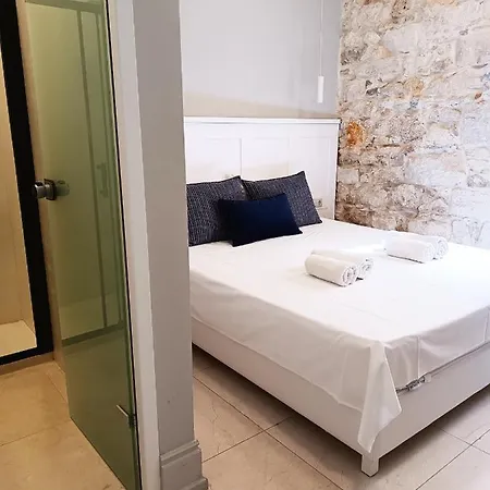 Candia Suites & Rooms Apartment