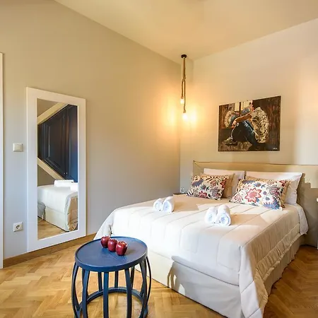 Candia Suites & Rooms *