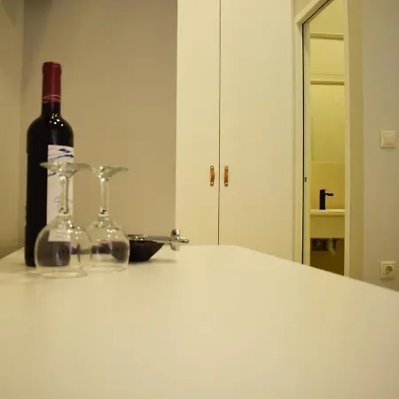 & Apartman *